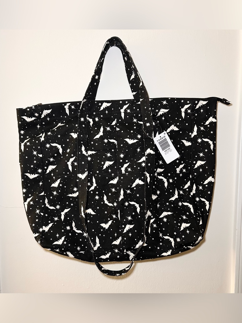 Torrid Black Denim Halloween Bat Tote Bag NWT - Picture 2 of 13